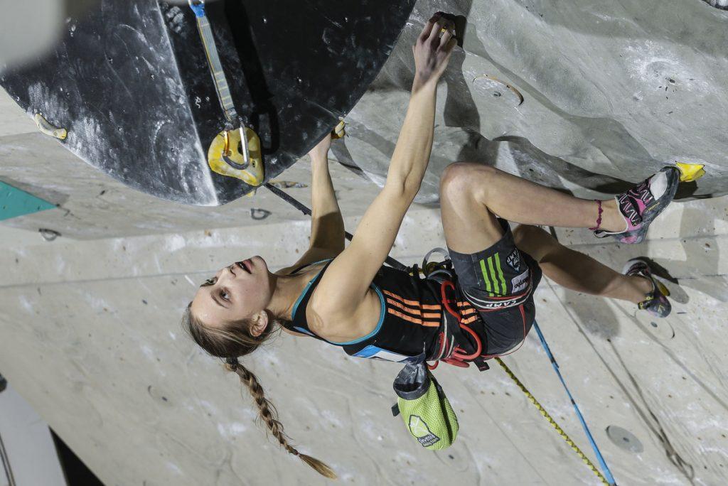 SP Kranj 2015 polfinale Janja Garnbret foto Stanko Gruden